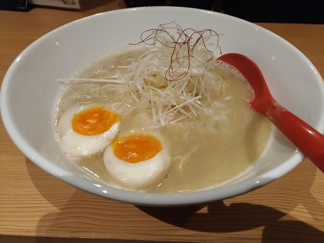 新丸子駅 麺屋 汁久 （シルク）